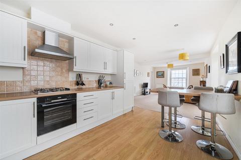 2 bedroom apartment for sale, The Quay, Appledore