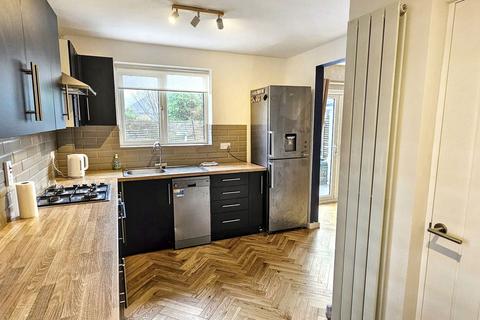 3 bedroom semi-detached house for sale, Cedar Close, Stourbridge DY8
