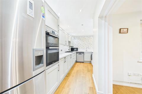 3 bedroom house to rent, Smiths Lane, Windsor, Berkshire, SL4