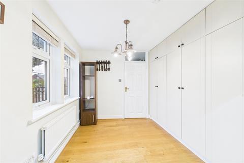 3 bedroom house to rent, Smiths Lane, Windsor, Berkshire, SL4