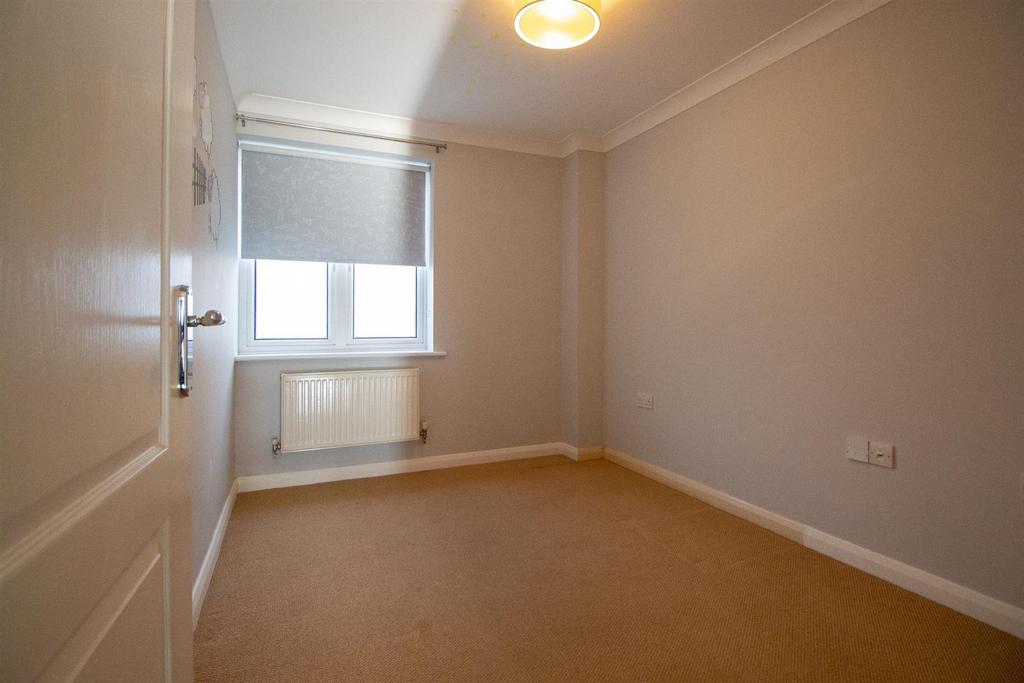 17 Kings Gate - Bedroom-2.jpg