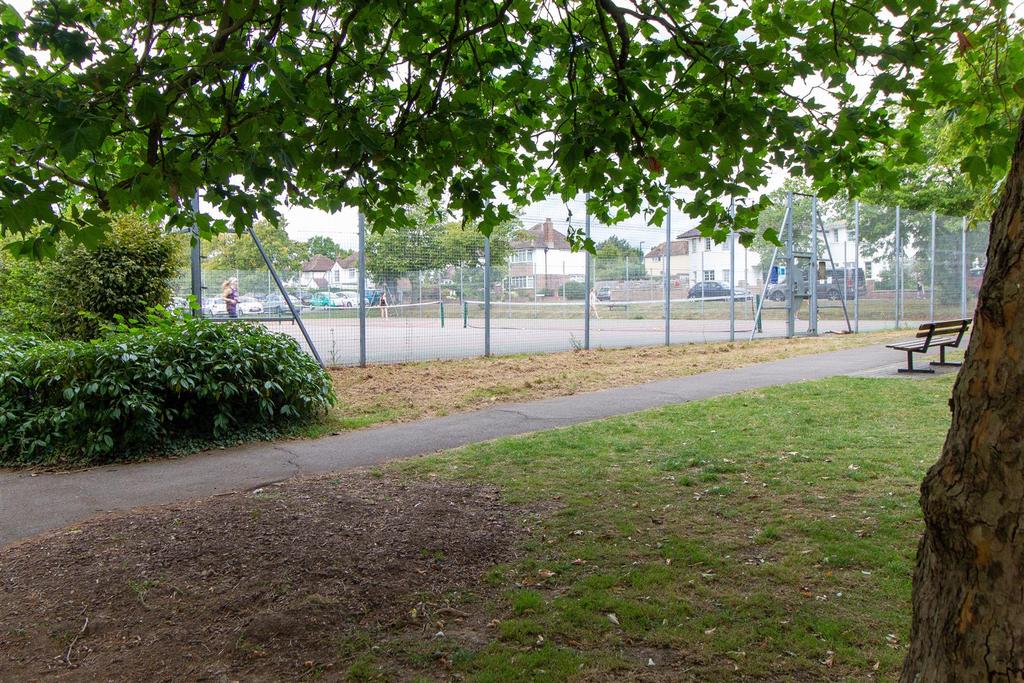 151 Lower Church - park-2.jpg