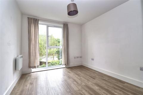 2 bedroom apartment to rent, Sycamore Avenue, Woking GU22