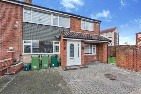 4 bedroom semi-detached house for sale, Lodge Way, Ashford, Surrey, TW15