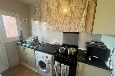 undefined, Carisbrooke Road Luton LU4 8HE