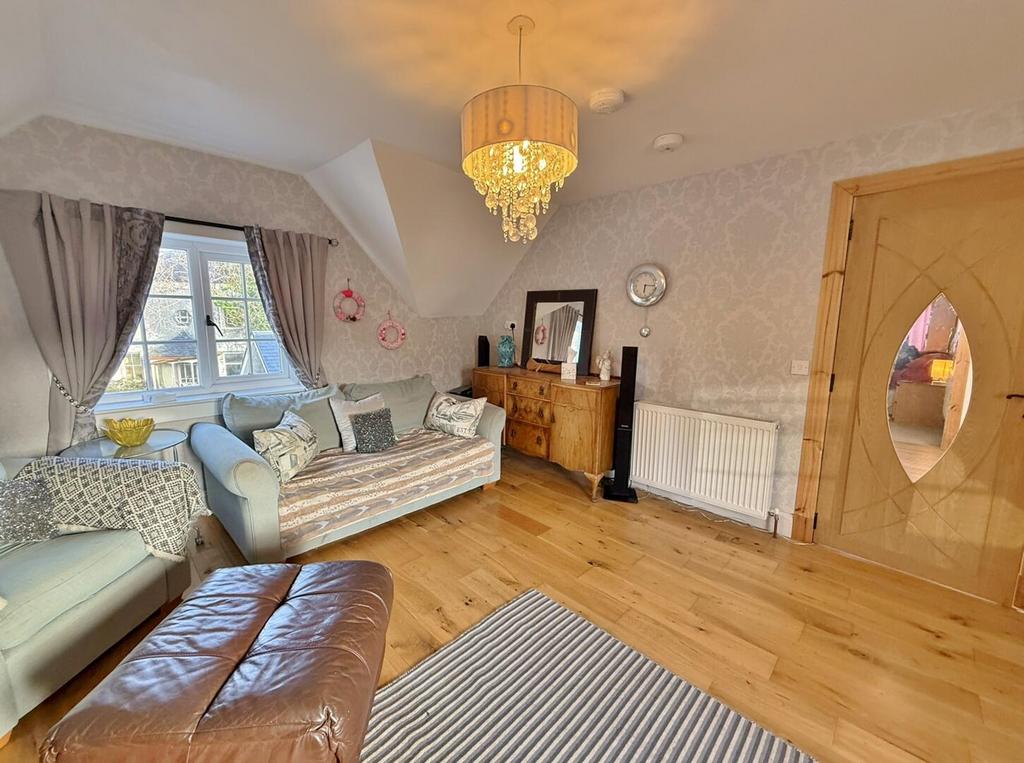 Upper sitting room