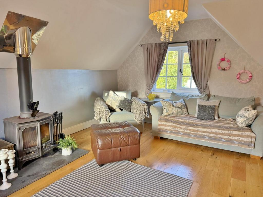 Upper sitting room