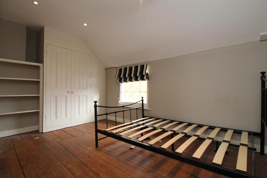 Bedroom 2.JPG