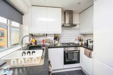 1 bedroom apartment to rent, Reynard Close, London SE4