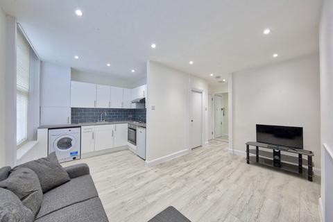 1 bedroom flat to rent, Childs Street, Earls Court, London, SW5