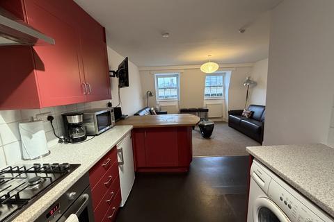 2 bedroom apartment to rent, Northdown Street
