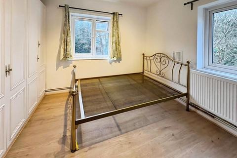 undefined, Brighton Road, Surrey SM2