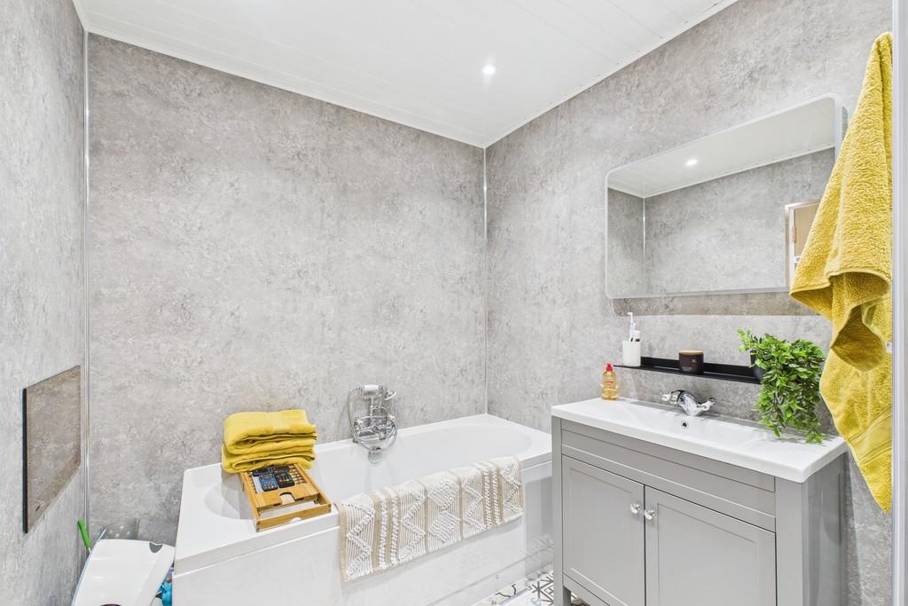 Ground Floor Bathroom
