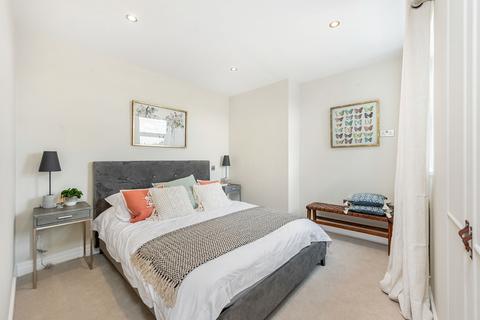 undefined, Fulham Road, London, SW6