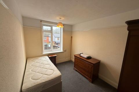 1 bedroom in a house share to rent, Alder Road, Poole