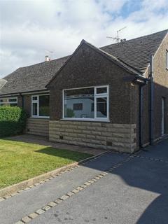 3 bedroom bungalow to rent, Hallsteads, Dove Holes