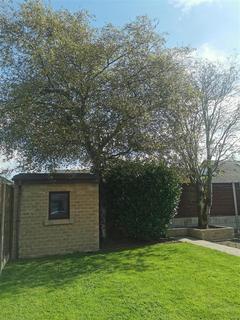 3 bedroom bungalow to rent, Hallsteads, Dove Holes