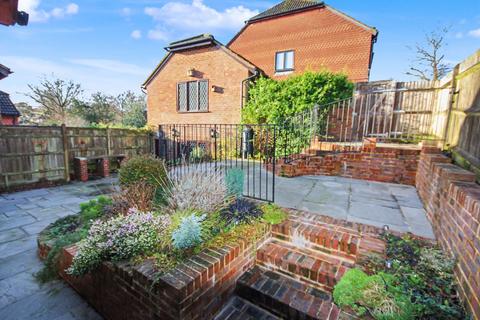 3 bedroom detached house for sale, Oliver Close, Crowborough