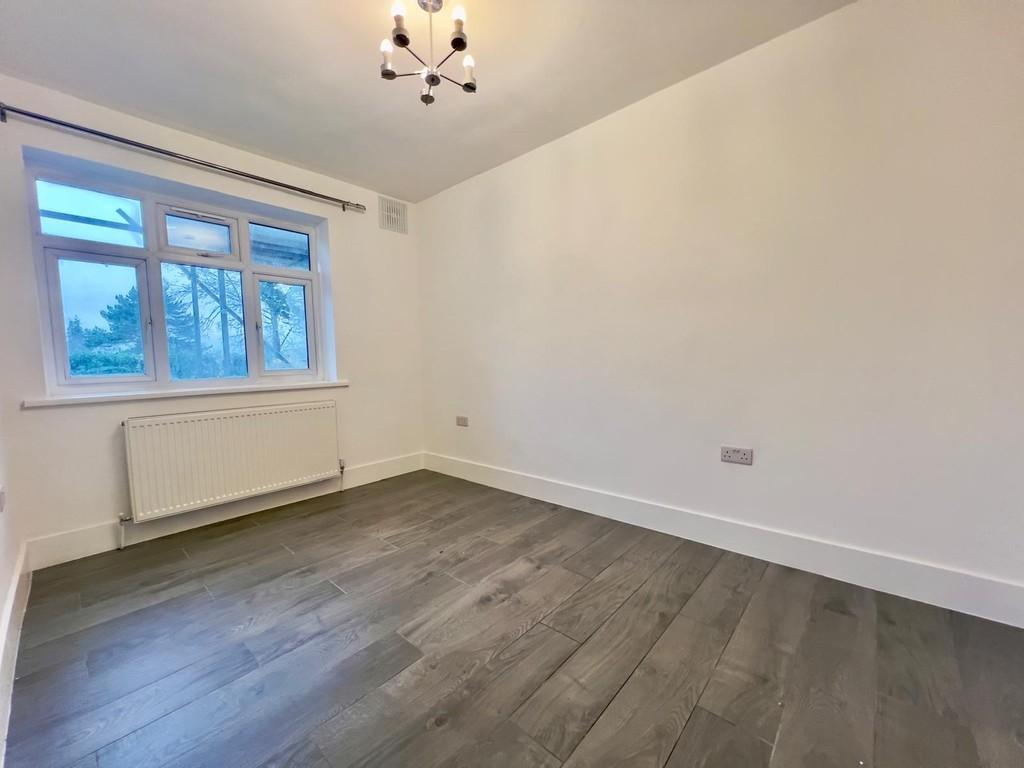 243 Minehead Court Master