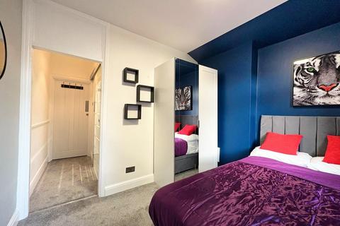 1 bedroom in a house share to rent, Beedell Avenue, Westcliff On Sea SS0