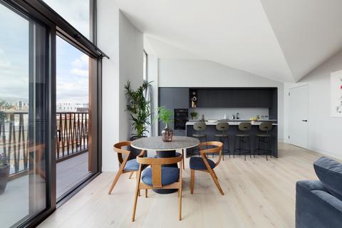 2 bedroom apartment to rent, Ganton Street, Soho  W1F
