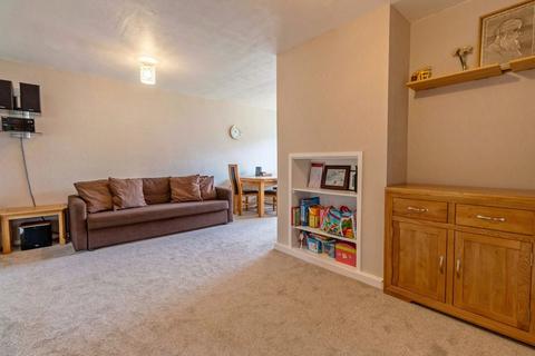3 bedroom semi-detached house for sale, Barnet Close, Oadby