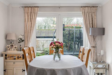 4 bedroom detached house for sale, Willowdale Close, Petersfield GU32