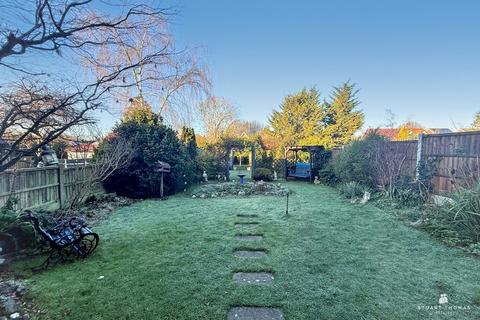 3 bedroom semi-detached house for sale, Borrowdale Road, Benfleet