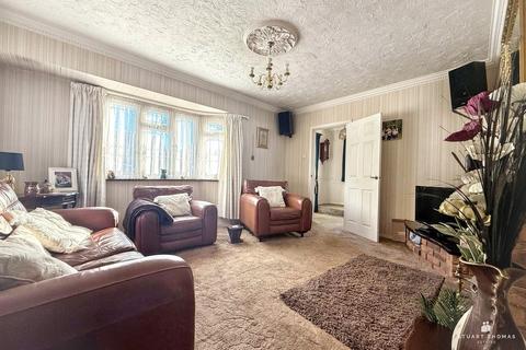 3 bedroom semi-detached house for sale, Borrowdale Road, Benfleet