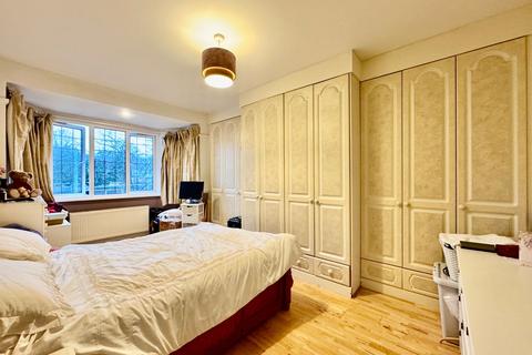 5 bedroom house for sale, Whitchurch Gardens, Edgware, HA8