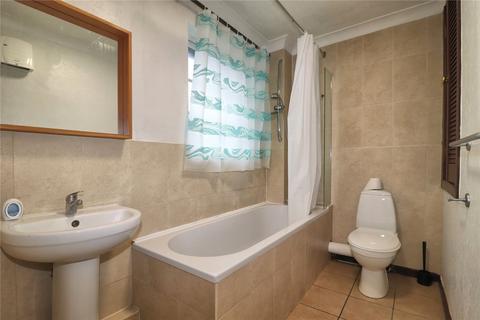 undefined, Kings Road, Surrey GU21
