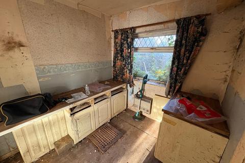 3 bedroom semi-detached house for sale, Kingsway Park, Urmston