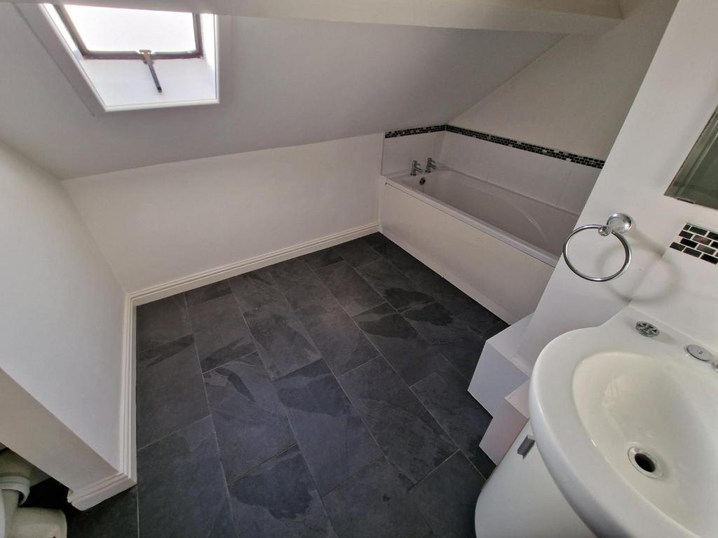 Bathroom - 2.jpg