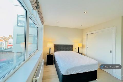 1 bedroom flat to rent, Arthur Road, London, SW19