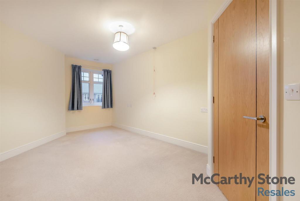 8673405-interior15.jpg