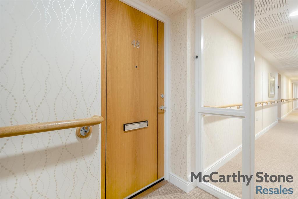 8673405-interior16.jpg