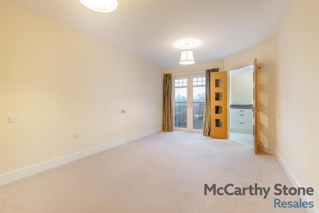 8673405-interior03.jpg