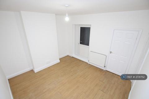 undefined, Luton High Street, Chatham, ME5