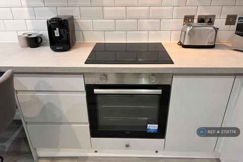 3 bedroom flat to rent, Ranston Street, London, NW1