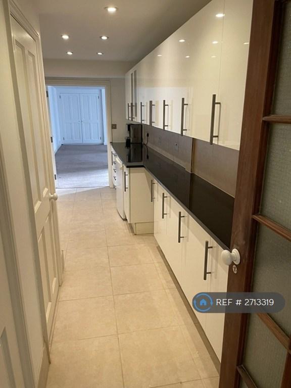 Kitchen b