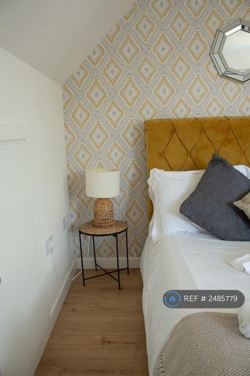 Mesh Accommodation Soft Furnishings