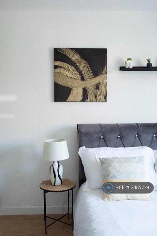 Mesh Accommodation Modern Finishes