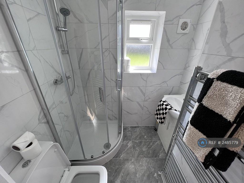 Mesh Accommodation - Bathroom