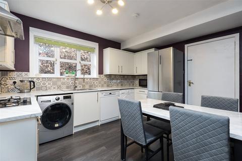 undefined, Bencloich, East Huntingtower, Perth, PH1