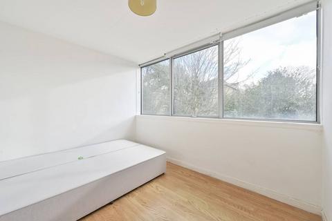 1 bedroom flat to rent, Claudia Place, Southfields, London, SW19
