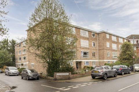 2 bedroom flat to rent, Inner Park Road, Southfields, London, SW19