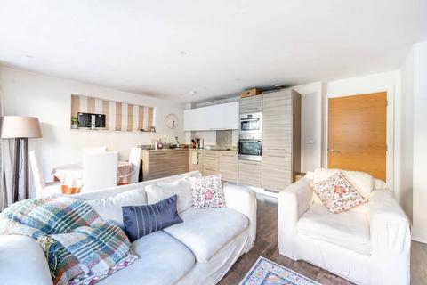 2 bedroom flat for sale, Madeleine Court, HA7, Stanmore, HA7
