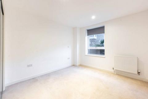 1 bedroom flat for sale, Stanmore Place, Stanmore, HA7