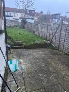 1 bedroom house to rent, Mostyn Avenue, Wembley