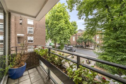 3 bedroom flat to rent, Gloucester Avenue, Primrose Hill, London